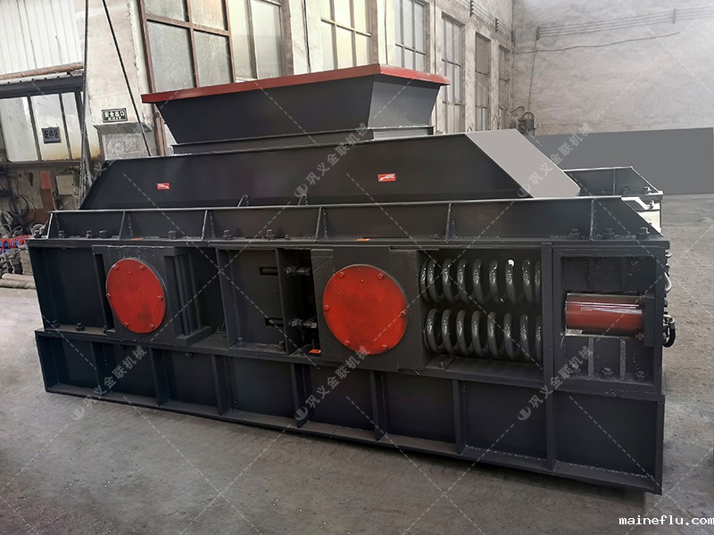 1500x1000大型液压对辊taptap点点官网苹果下载发货图片