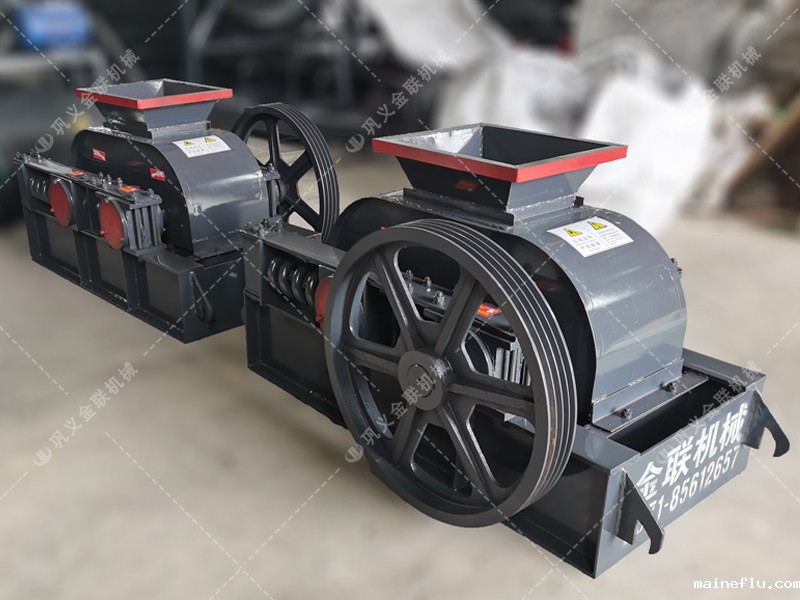 2PCG400*250小型双齿辊破碎机发往乌鲁木齐破碎玻璃