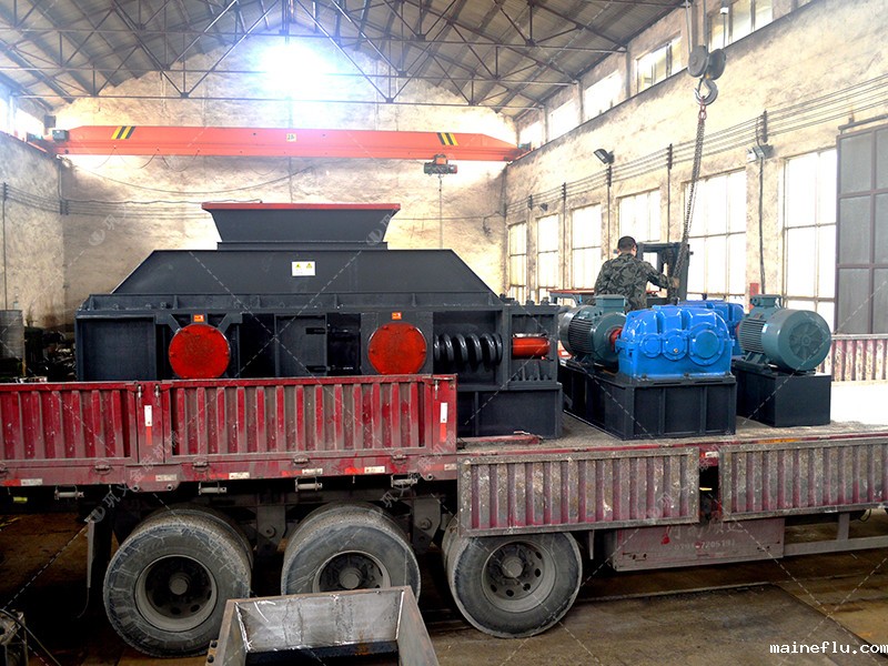 2PG1500X800大型澳门点点注册地址发往广东清远破碎石英砂