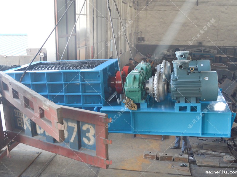 2PLF50/150型强力双齿辊破碎机发往山西太原破煤