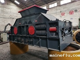 2PG1208大型对辊制砂机设备发货 发往山东