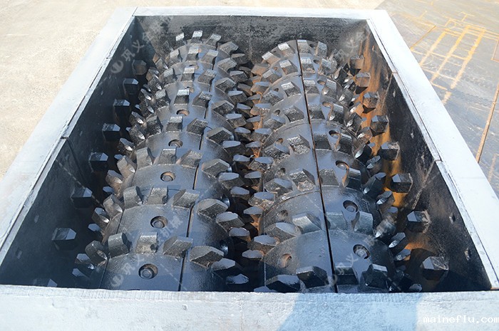 强力双齿辊破碎机,分级齿点点手机版下载安装包厂家,大石头破碎机价格